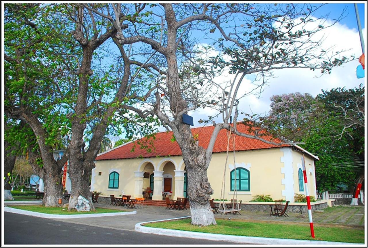 Chi Khu Co Ong Hoa Anh Dao Motel מראה חיצוני תמונה